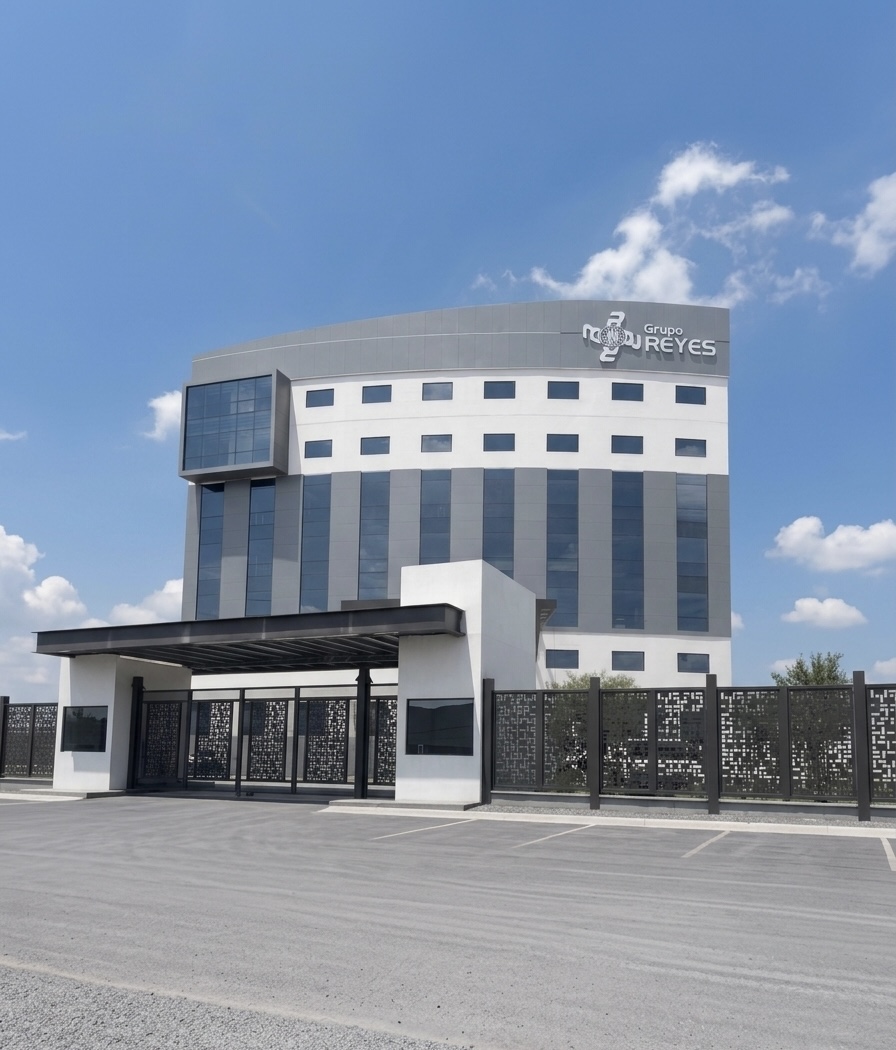 Corporativo REYMA — Conjunto · acceso principal
